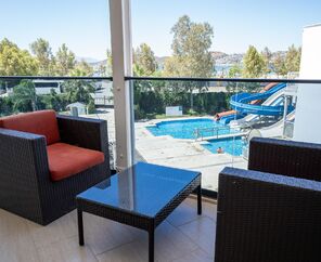 Bodrum Beach Resort  4*