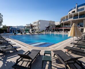 Bodrum Beach Resort  4*