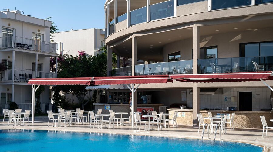 Bodrum Beach Resort  4*