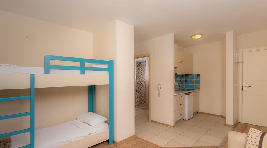 Bodrum Beach Resort  4*
