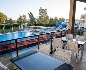 Bodrum Beach Resort  4*