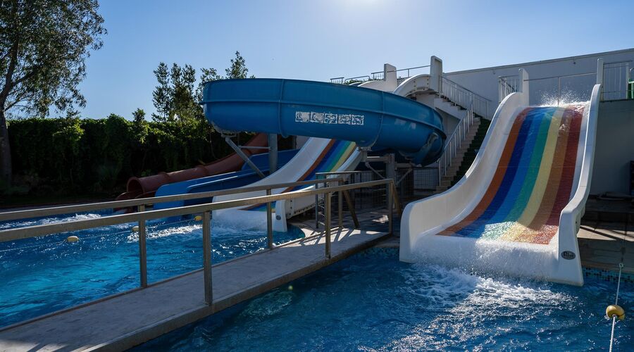 Bodrum Beach Resort  4*