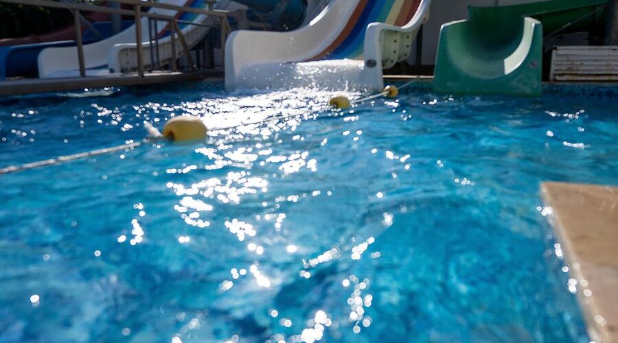Bodrum Beach Resort  4*
