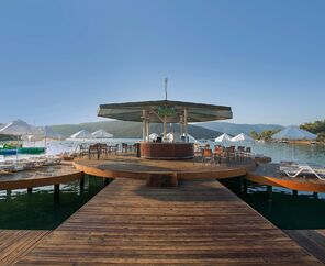 Crystal Green Bay Resort&Spa