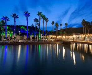 Crystal Green Bay Resort&Spa