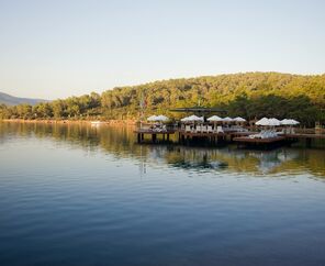 Crystal Green Bay Resort&Spa