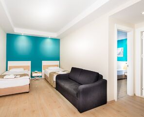 Crystal Green Bay Resort&Spa