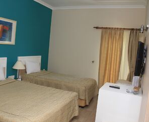 Crystal Green Bay Resort&Spa