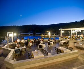 Crystal Green Bay Resort&Spa