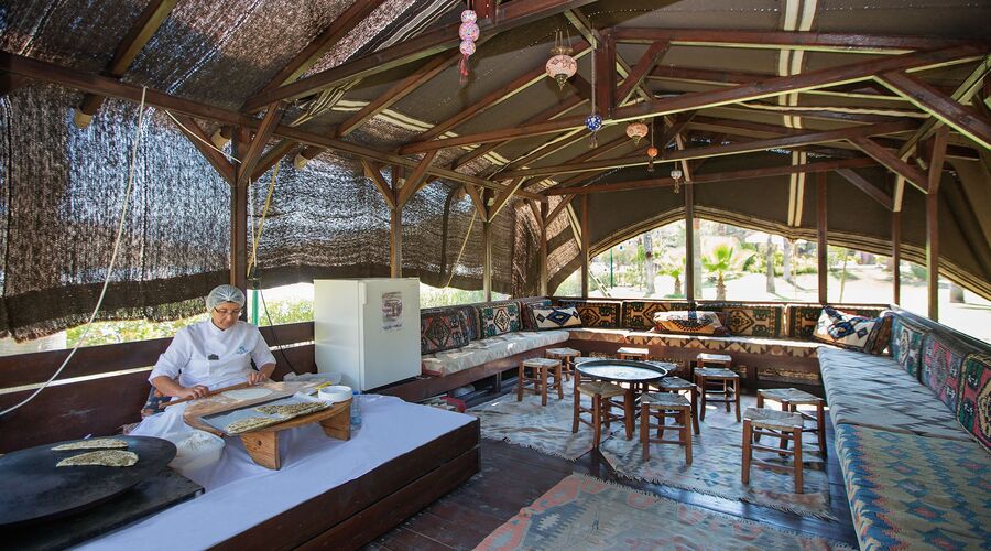 Crystal Green Bay Resort&Spa