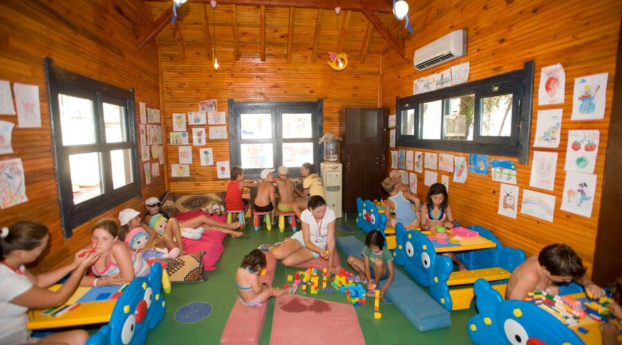 Crystal Green Bay Resort&Spa