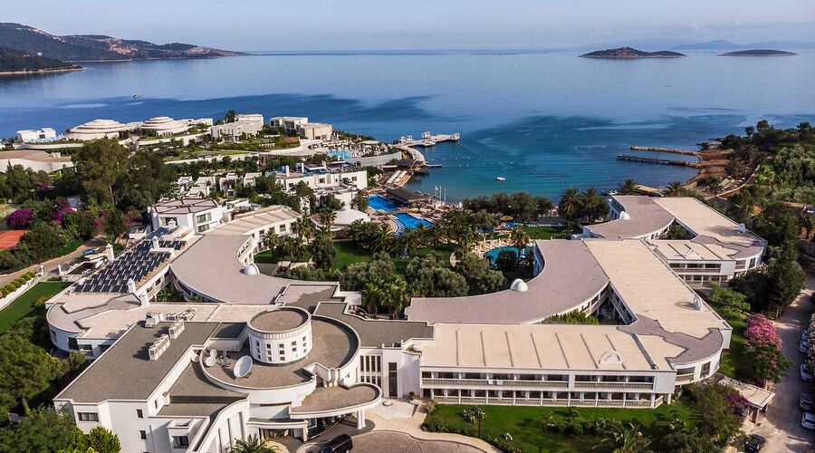 Samara Hotel   5*