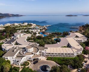 Samara Hotel   5*