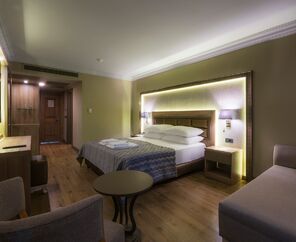 Samara Hotel   5*