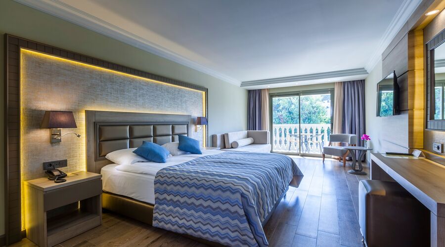 Samara Hotel   5*