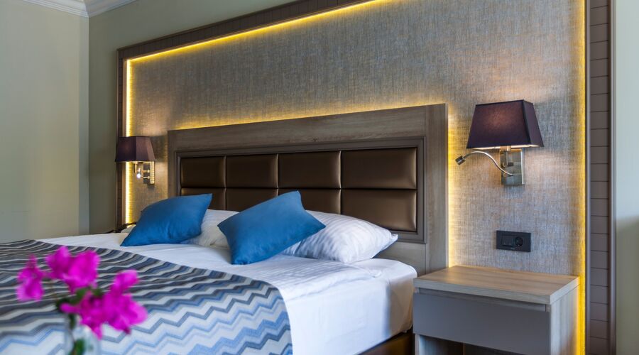 Samara Hotel   5*
