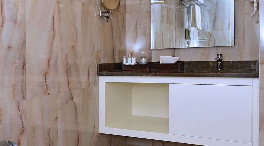 Samara Hotel   5*