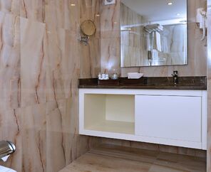 Samara Hotel   5*