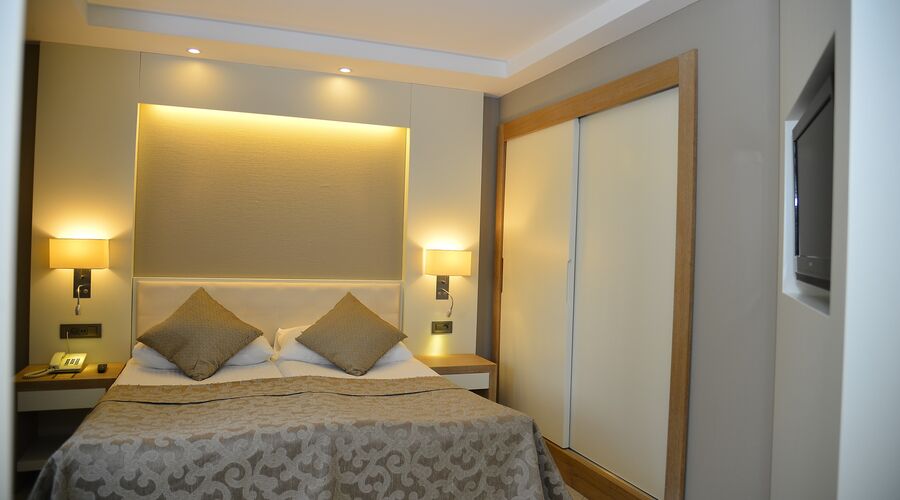 Samara Hotel   5*