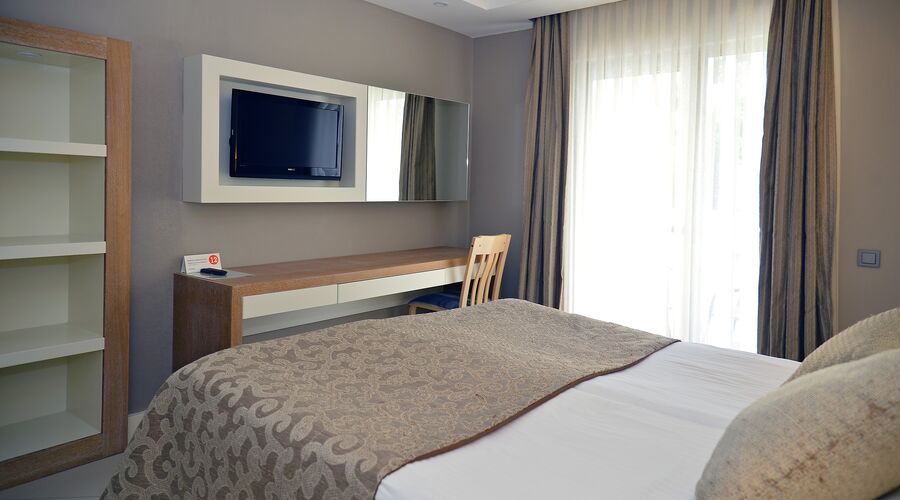 Samara Hotel   5*