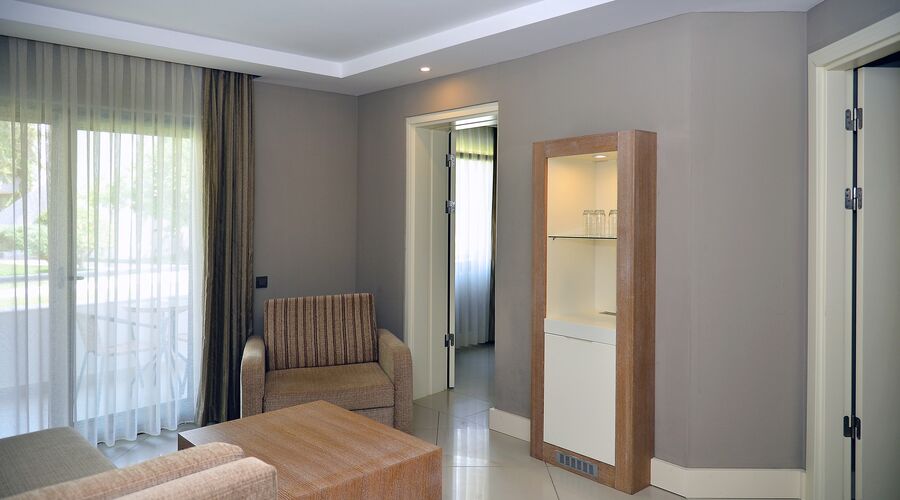 Samara Hotel   5*