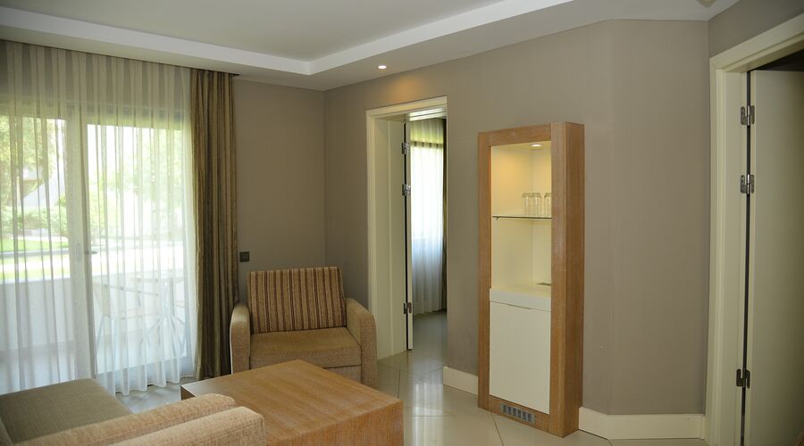 Samara Hotel   5*