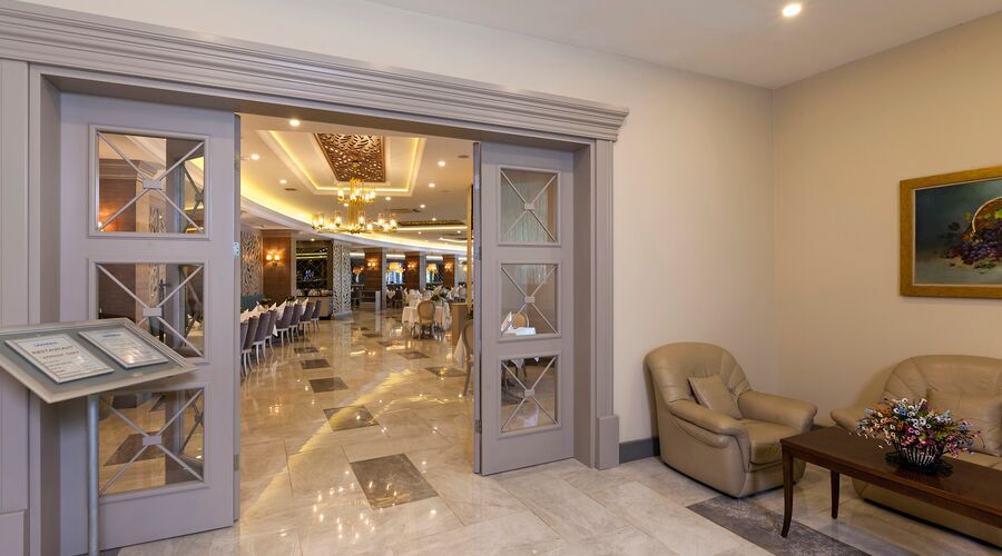 Samara Hotel   5*