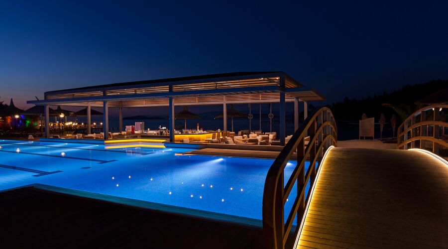 Samara Hotel   5*