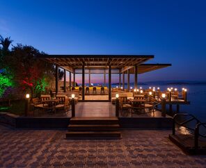 Samara Hotel   5*