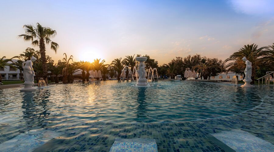 Samara Hotel   5*
