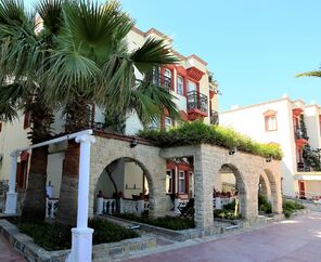 Phoenix Sun Hotel 4*