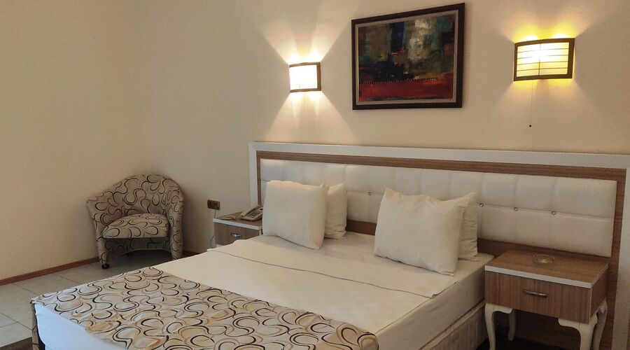 Phoenix Sun Hotel 4*