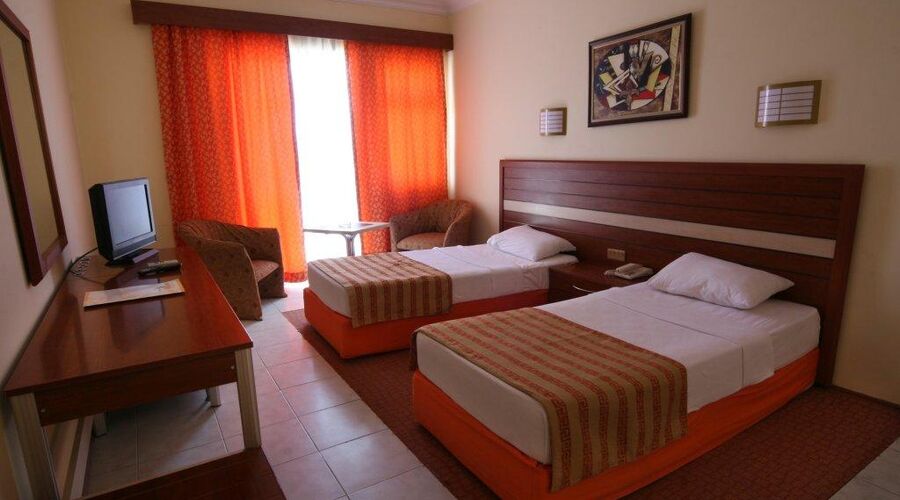 Phoenix Sun Hotel 4*