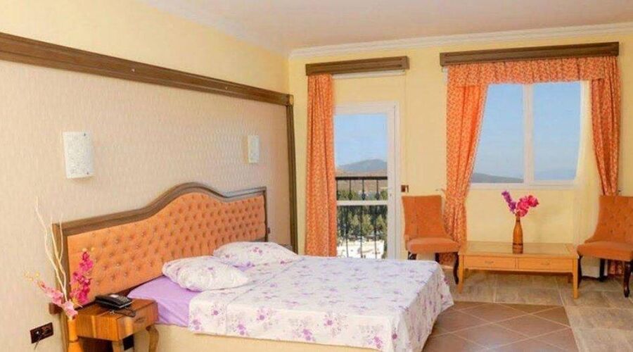 Phoenix Sun Hotel 4*