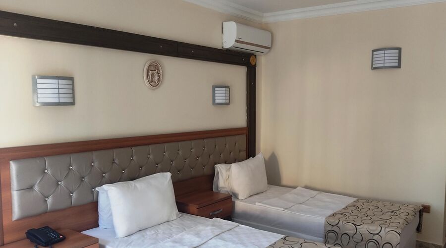 Phoenix Sun Hotel 4*