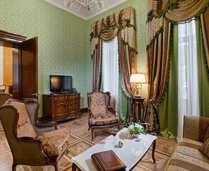 Bristol Hotel