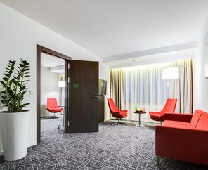 Hotel Park Inn by Radisson Kyiv Troyitska