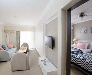 Paloma Marina Suites