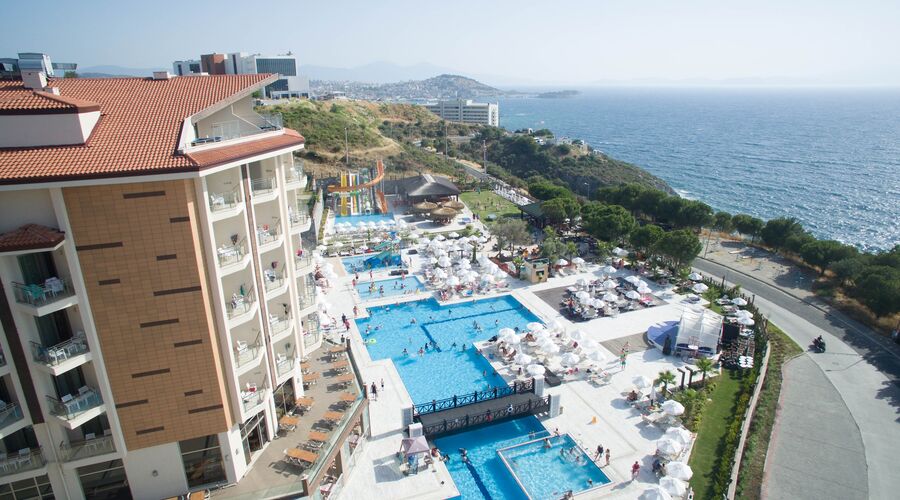 Ramada Resort By Wyndham Kuşadası & Golf  5*