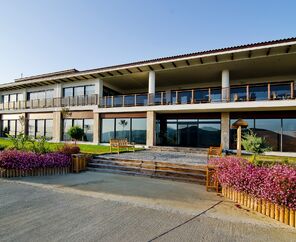 Ramada Resort By Wyndham Kuşadası & Golf  5*