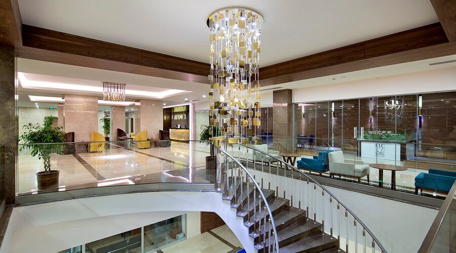 Ramada Resort By Wyndham Kuşadası & Golf  5*