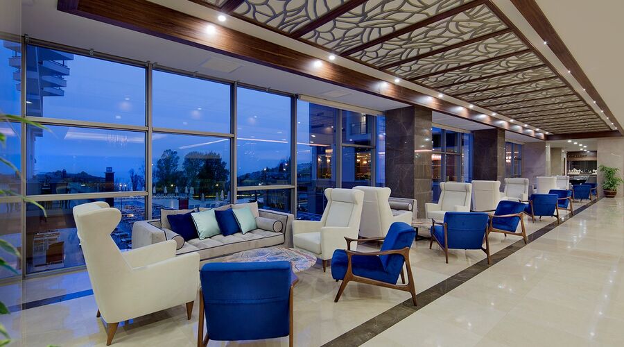 Ramada Resort By Wyndham Kuşadası & Golf  5*