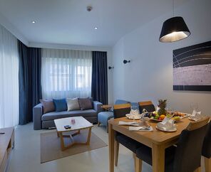 Ramada Resort By Wyndham Kuşadası & Golf  5*