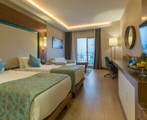 Ramada Resort By Wyndham Kuşadası & Golf  5*
