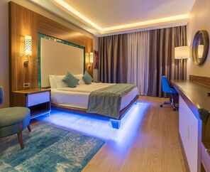 Ramada Resort By Wyndham Kuşadası & Golf  5*