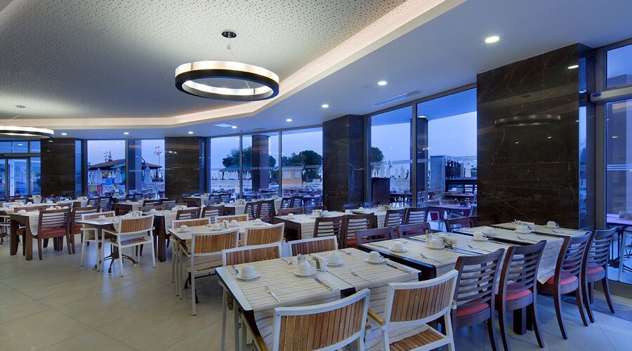 Ramada Resort By Wyndham Kuşadası & Golf  5*