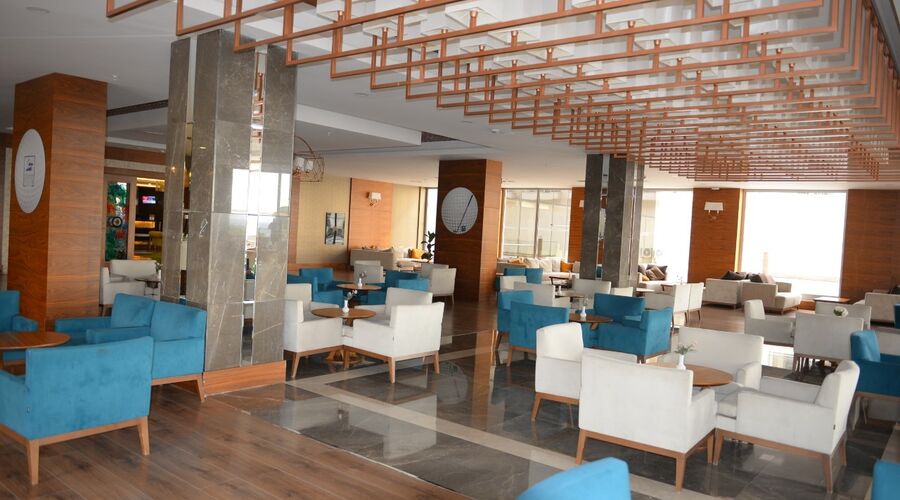 Ramada Resort By Wyndham Kuşadası & Golf  5*