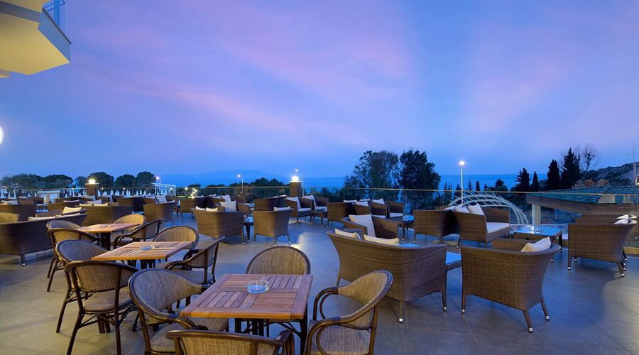 Ramada Resort By Wyndham Kuşadası & Golf  5*
