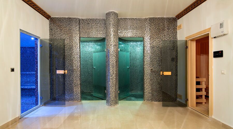 Ramada Resort By Wyndham Kuşadası & Golf  5*