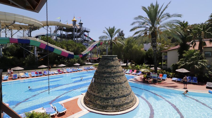 Aqua Fantasy Aquapark Hotel Spa  5*